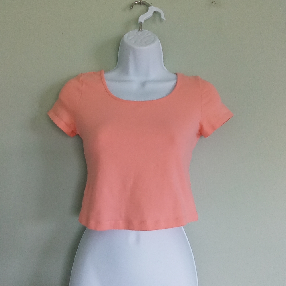 Xhilaration Peach scoop neck crop top